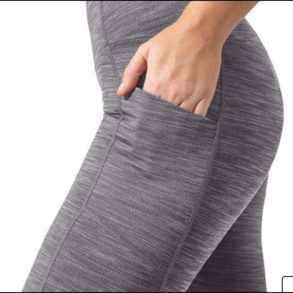 Mondetta XL active leggings with pockets - Picture 4 of 4